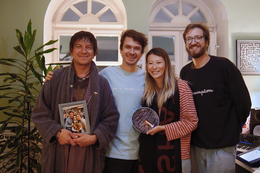 Смотрим тизер короткометражки «Мам» Свердловской киностудии и Red Pepper Film 