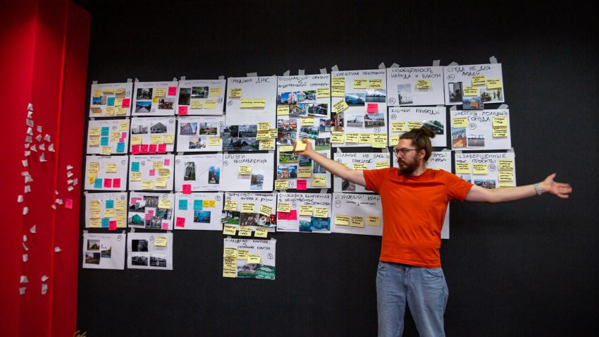 Банкет по-монастырски: сталкеры «Кода города» рассказывают о приключениях на съемках